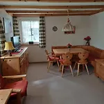 Baur Apartment *